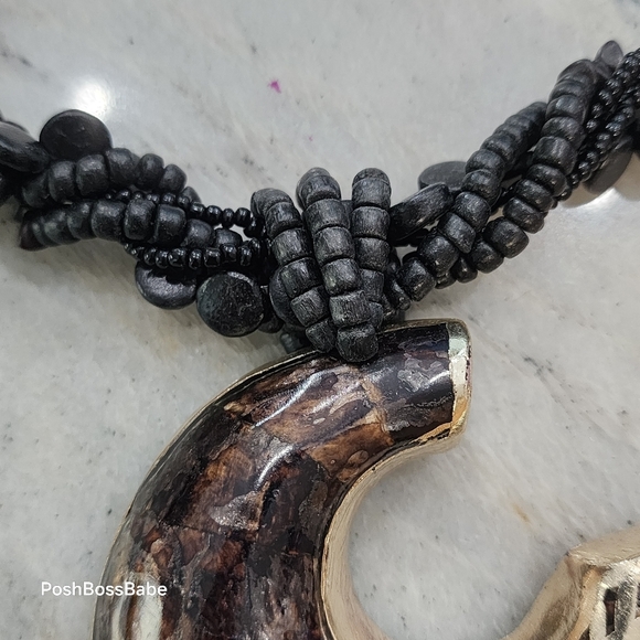 Big bold matching necklace and earrings - Picture 4 of 8